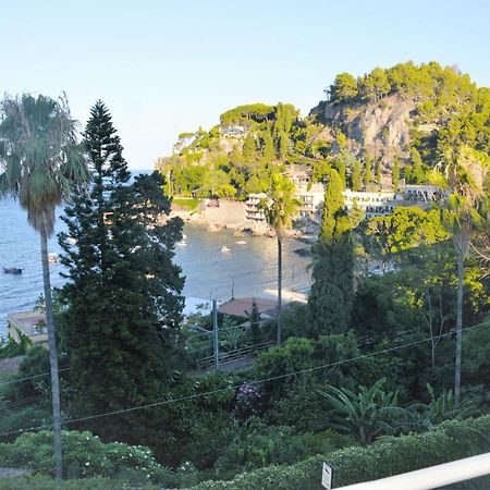 B&B A Due Passi Dal Mare Таорміна Екстер'єр фото