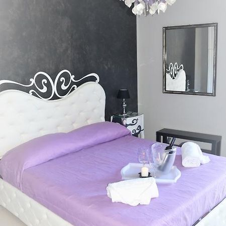 B&B A Due Passi Dal Mare Таорміна Екстер'єр фото
