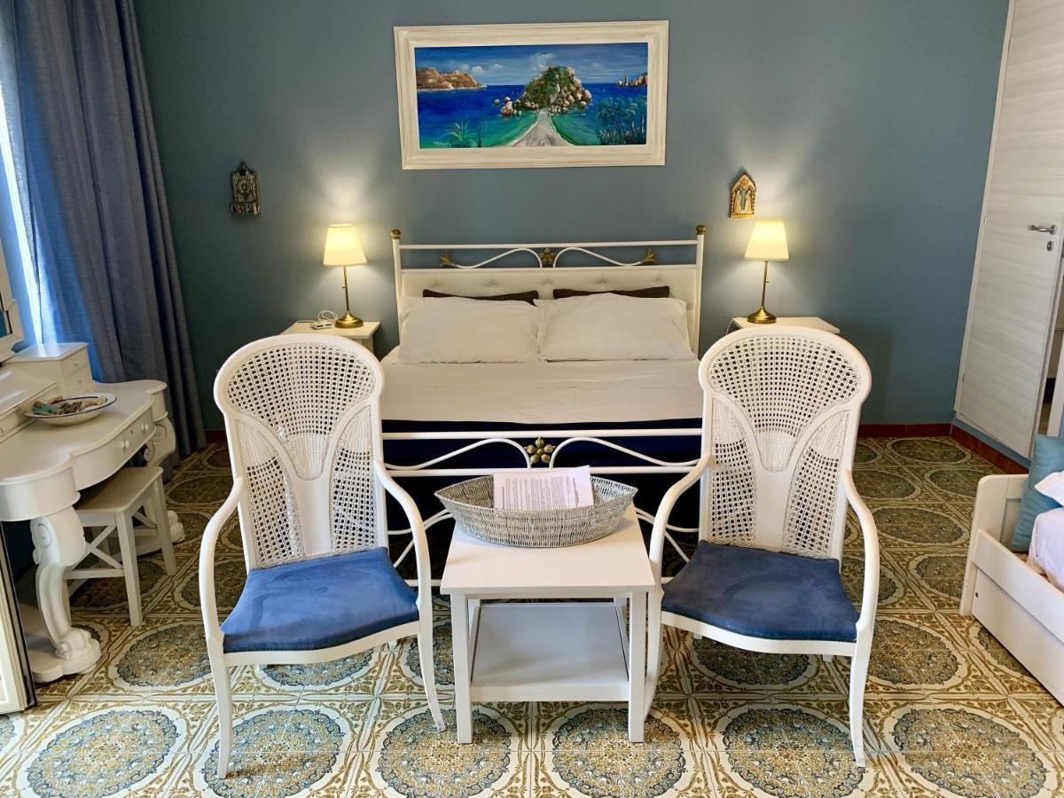 B&B A Due Passi Dal Mare Таорміна Екстер'єр фото